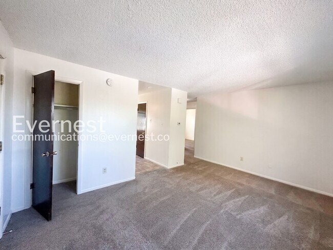 Photo - 1075 Magnolia St Unit 3