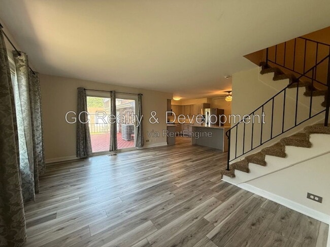 Photo - 280 Paddock Cir