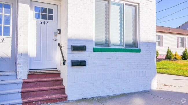 Building Photo - 547 N Connecticut Ave Rental