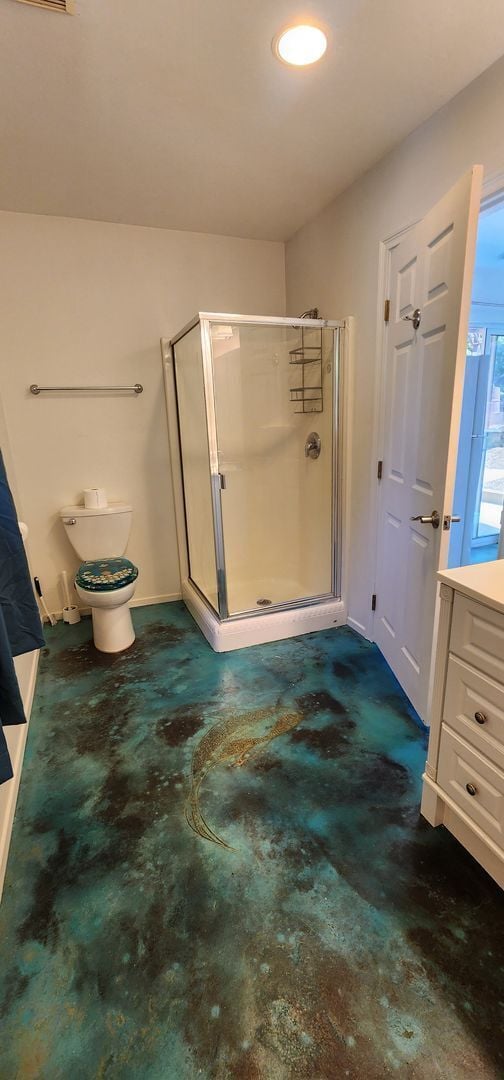 Rarely available Poolside studio cottage!