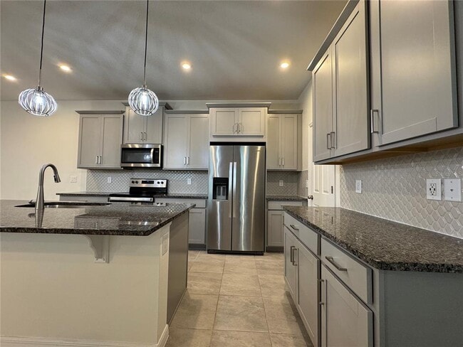 Photo - 8936 Matriarca Aly