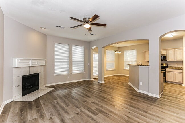 Photo - 1630 Redwood Dr