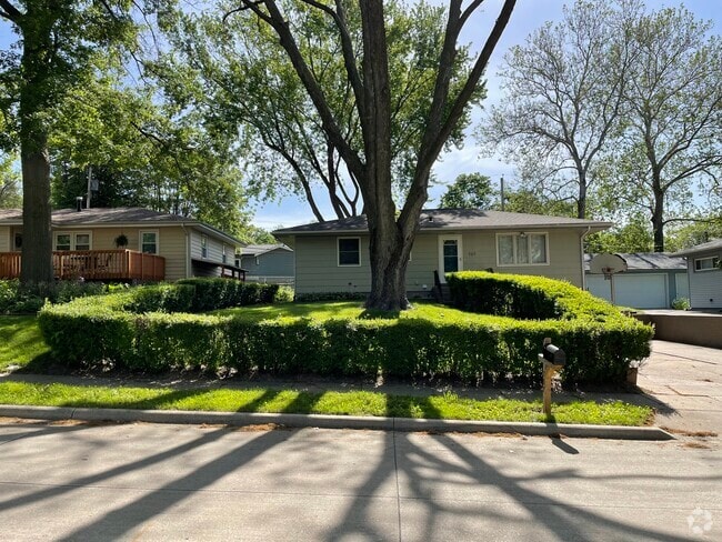 Building Photo - 707-713 13th Ave Rental