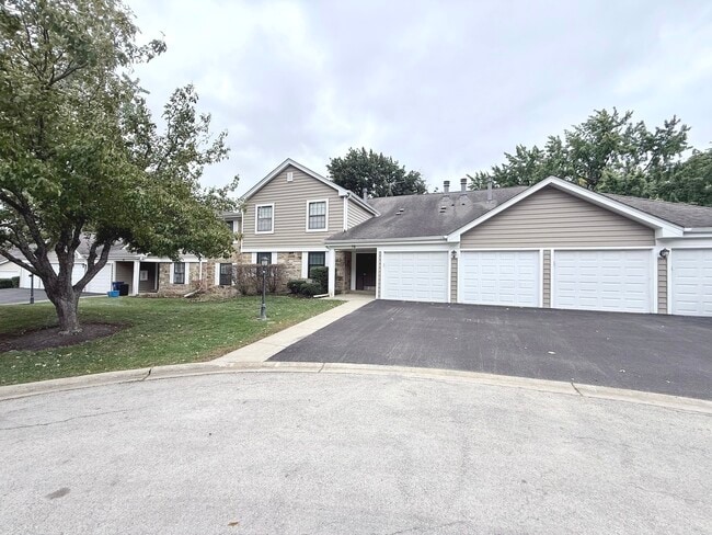 Building Photo - 70 Margate Ct Unit C2