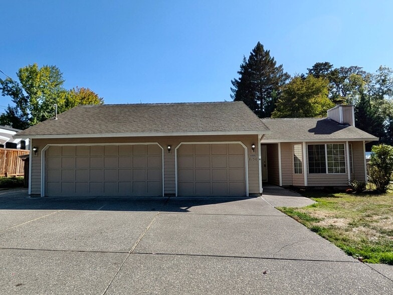 8150 SW Mapleleaf St
