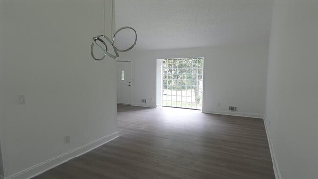 Photo - 9176 Greenwood Dr