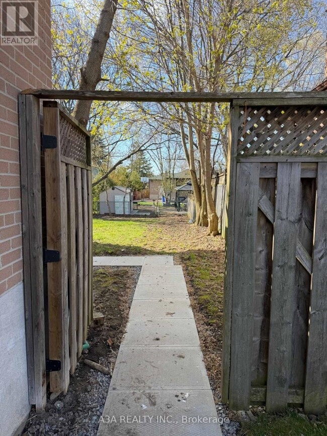 Photo - 5 Navan Crescent