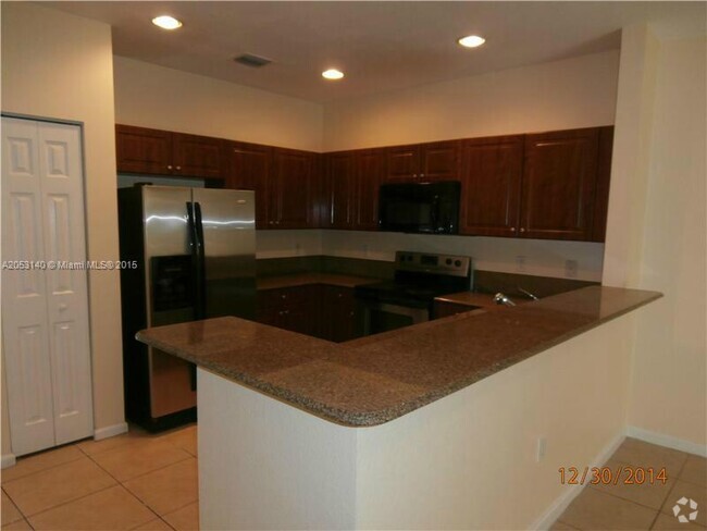 Building Photo - 3 bedroom in Miramar FL 33025 Rental