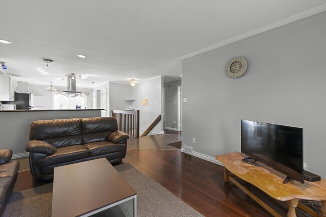 Photo - 9609-65ave 65 Ave