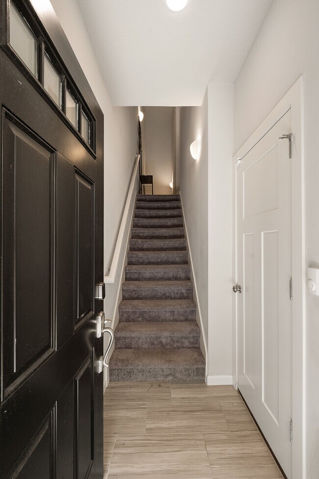 Photo - 8887 SW Elena Ln