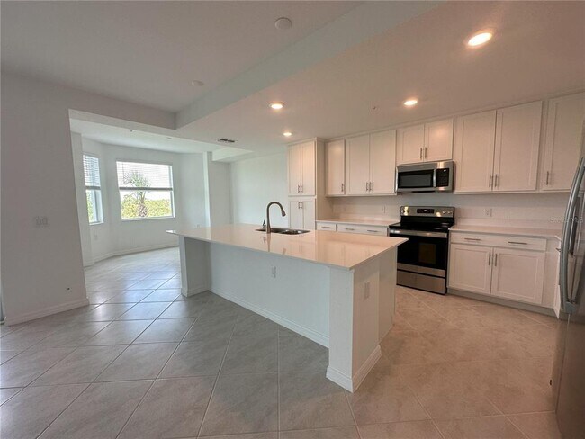 Photo - 14131 Heritage Landing Blvd Unit 822