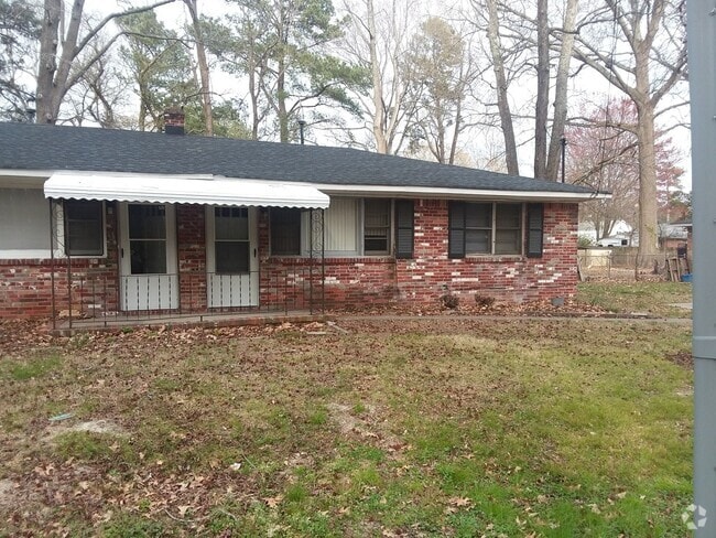 Building Photo - Chesapeake: 2 Bedroom 1 Bathroom Duplex Rental