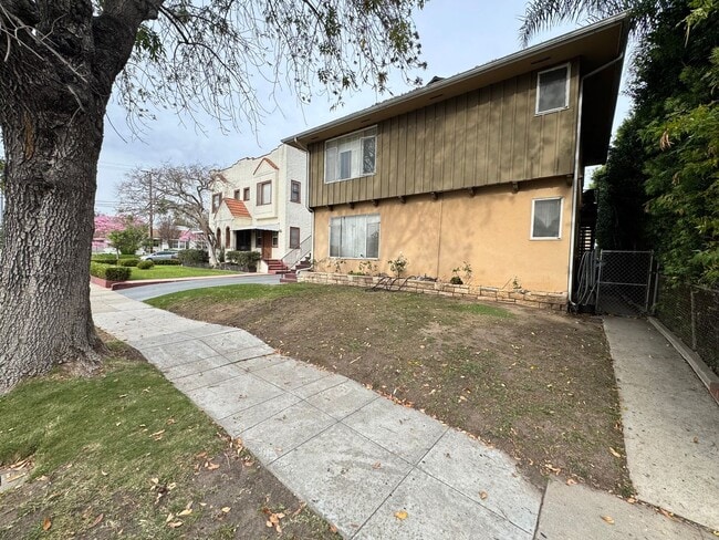 Photo - Prospect Ave -3912.5 Unidad 3912.5