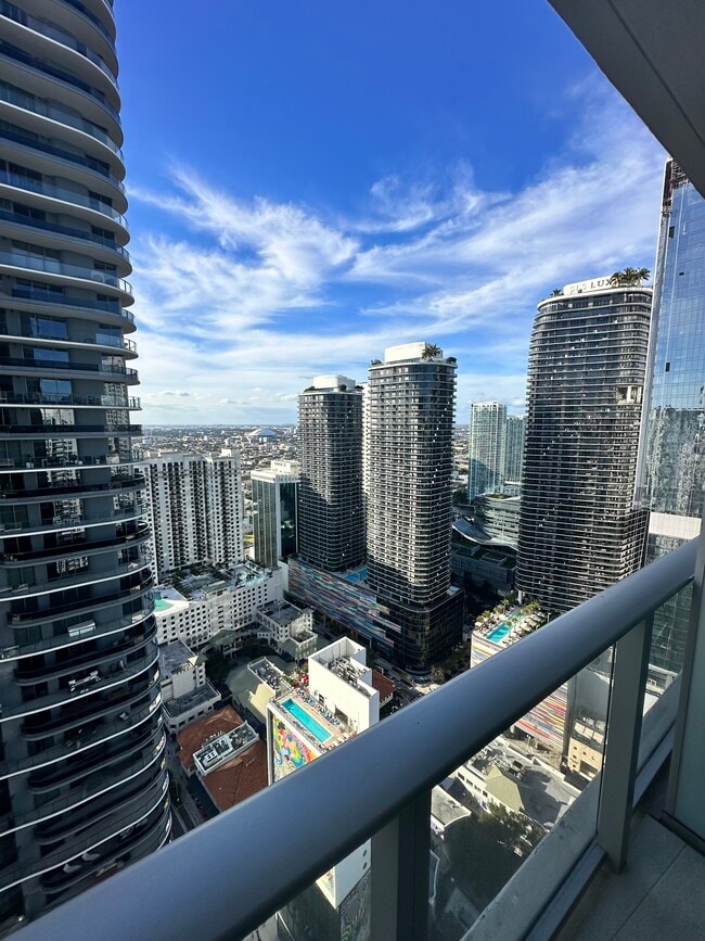 Building Photo - 1010 Brickell Ave Unit 4410 Rental