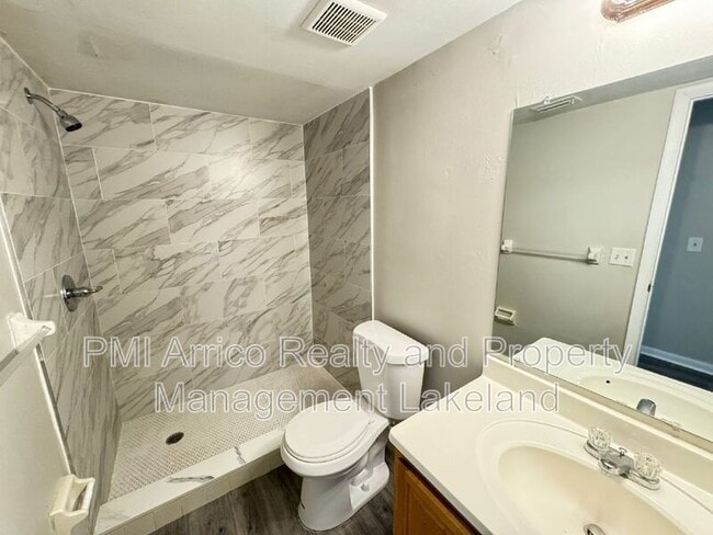 Photo - 3545 Raintree Way