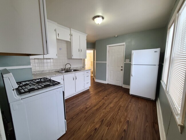 Kitchen - 64 Military Rd Unit 2