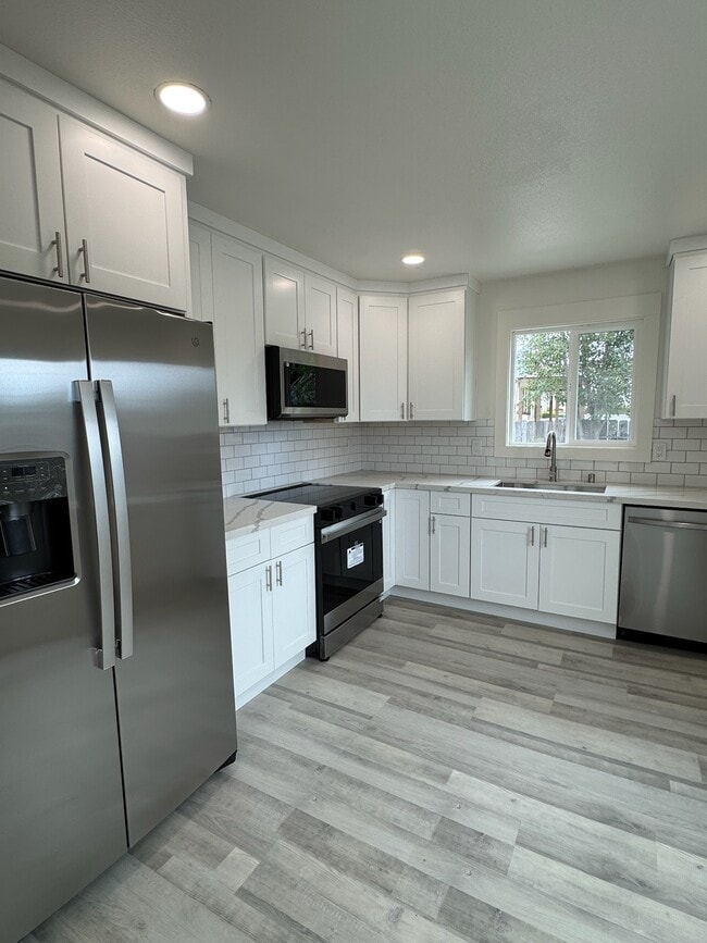 Building Photo - 21944 Arbor Ave