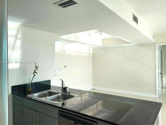 Photo - 1861 NW S River Dr Unit 2603