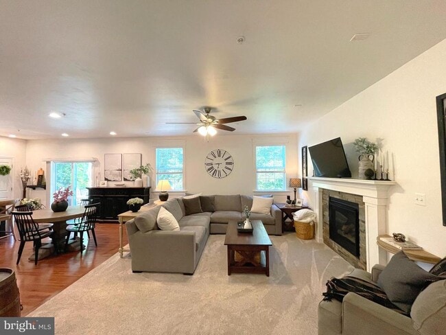 Photo - 519 Gate Dancer Ct