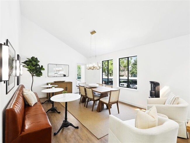 Photo - James Pointe