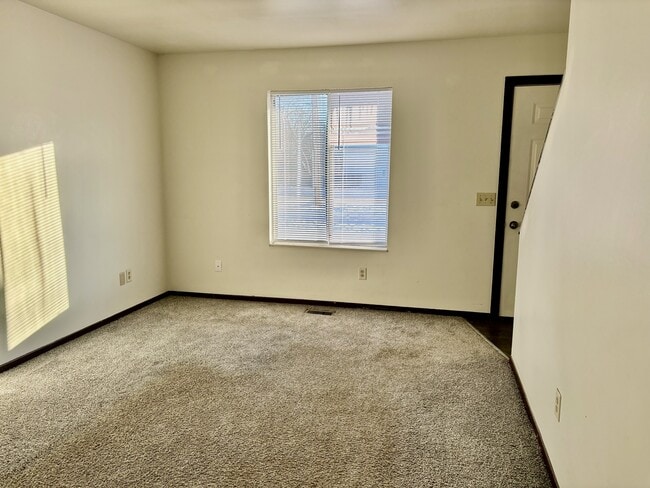 Photo - 552 136th Ave