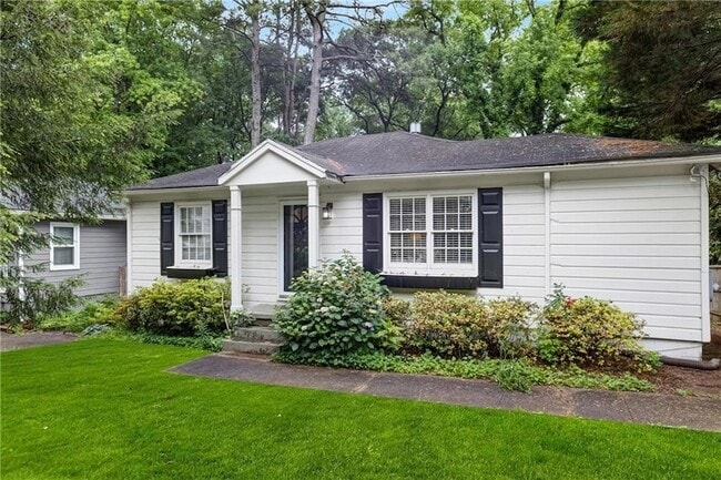 Photo - 1091 Napier St SE