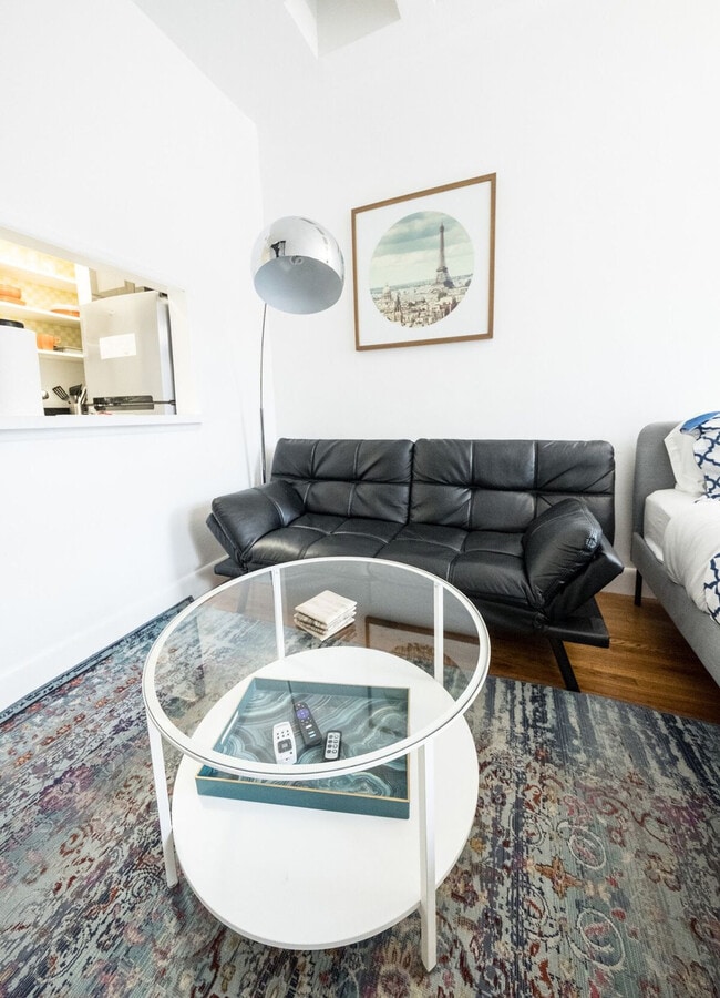 Photo - 324 E 75th St Unidad SI ID1466393P