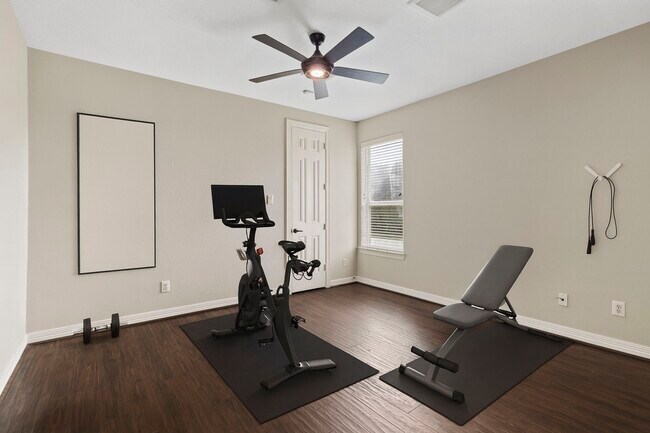 Photo - 4502 Creek Point Ln