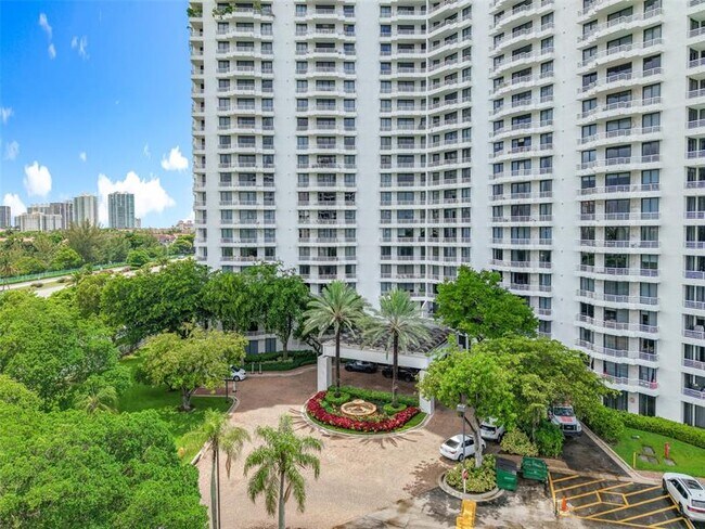 Building Photo - 3300 NE 192 St Unit 1216 Rental