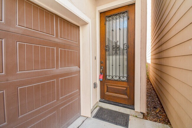Photo - 1610 Parker St