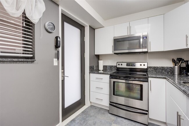 Photo - 301 Golden Isles Dr Unit 514