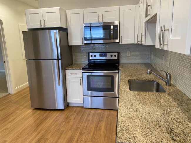 Photo - 875 Elm St Unit 509