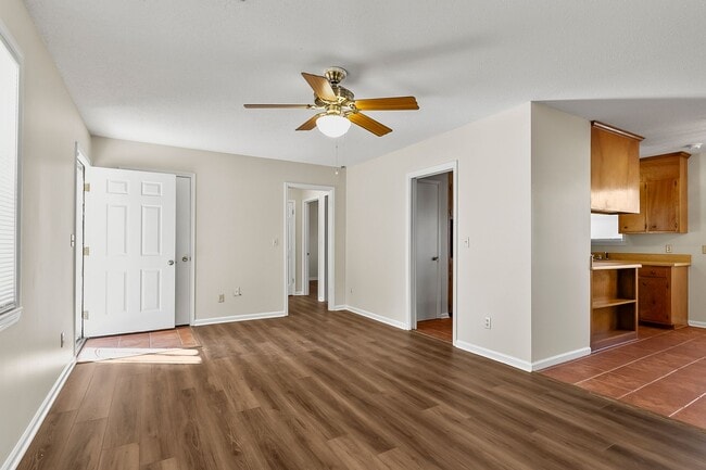 Photo - 2BR/1BA Duplex in Coker – Available Now