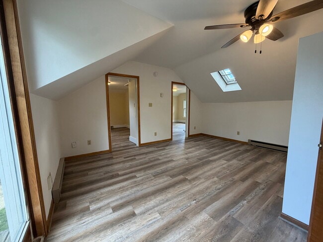 Photo - 320 Edward St