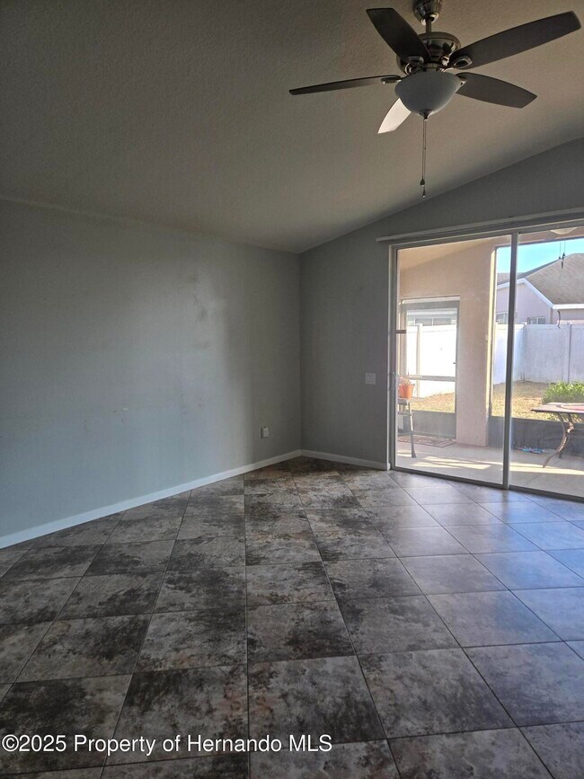 Photo - 14392 Wake Robin Dr