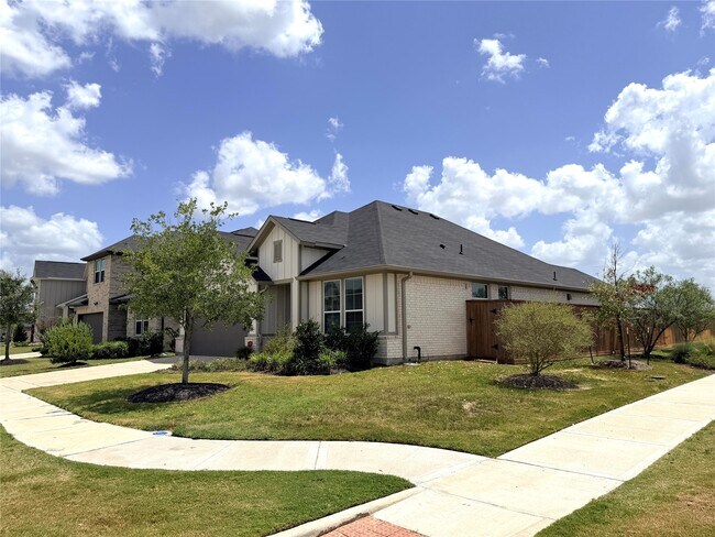 Building Photo - 7415 Bristlegrass Colony Ct