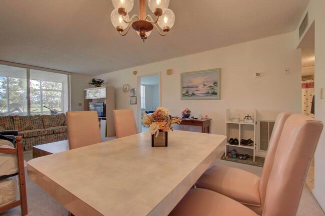 Photo - 4550 NW 18th Ave Unit 104