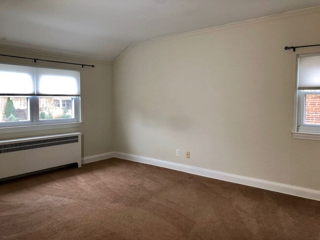 Photo - For Rent: Charming Residence on Ridge Ave Unit 2