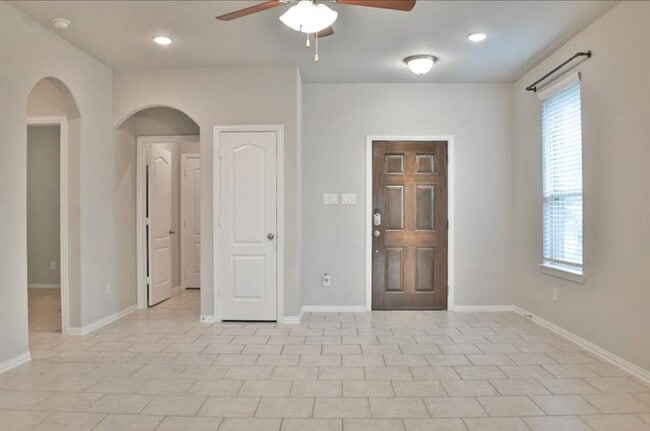 Photo - 31619 Heguy Pass