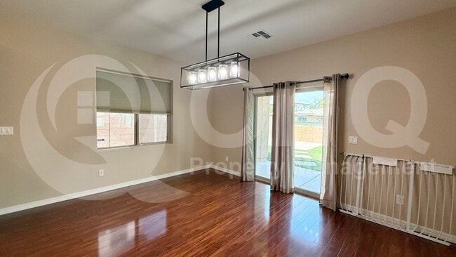 Photo - 1142 E Sourwood Dr