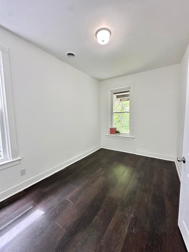 Photo - 1447 Broadway Unit 2