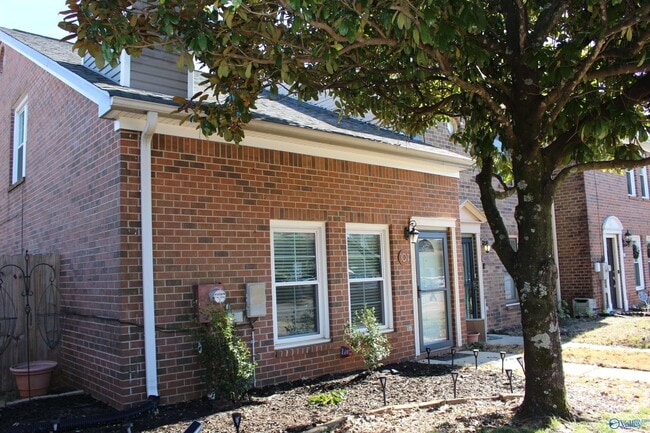 Photo - 101 Cresent Circle