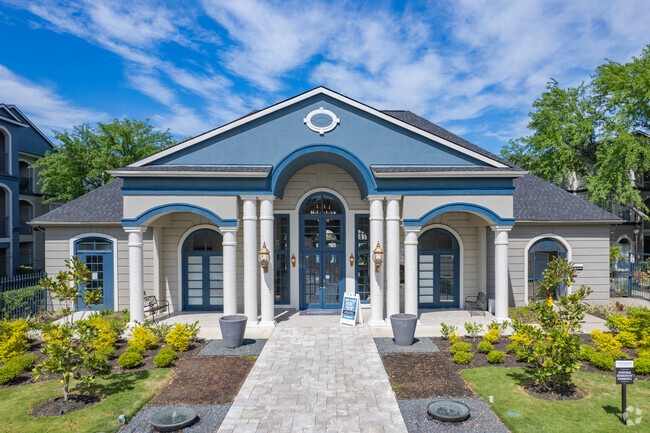 LEASING CENTER