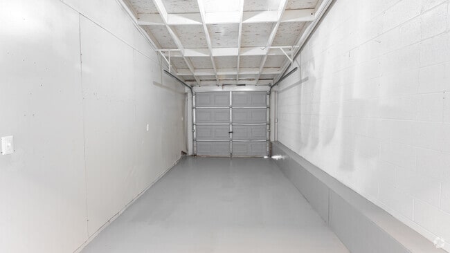 2BR,1.5BA,-1500SF Premium Lakeview