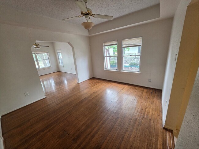 Photo - 1226 W Gray St Unidad 2