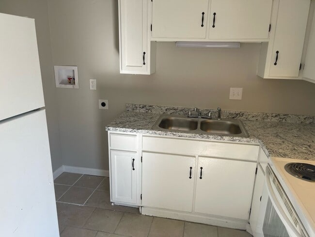 Photo - Spacious 2 Bedroom 1 Bath Second Floor Unit