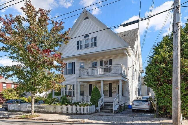 Building Photo - 733 Hale St Unit 2 Rental