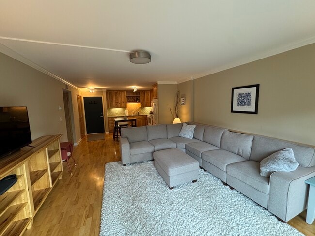 210 W Grant St Unidad 210 West Grant Street, #615