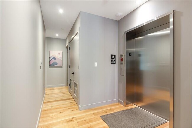 Photo - 448 K St NW Unidad 401