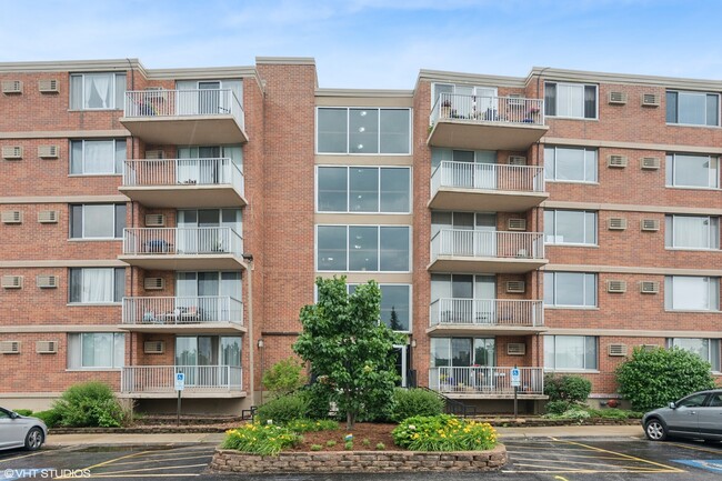 Photo - 2200 S Stewart Ave Condo Unit 4A